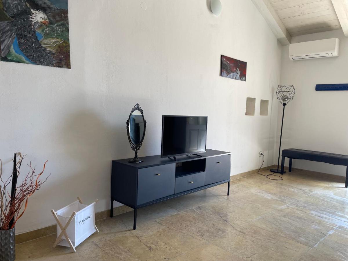 Holiday Home Ava1 With Pool & Holiday Home Ava2 With Whirlpool Baderna Buitenkant foto